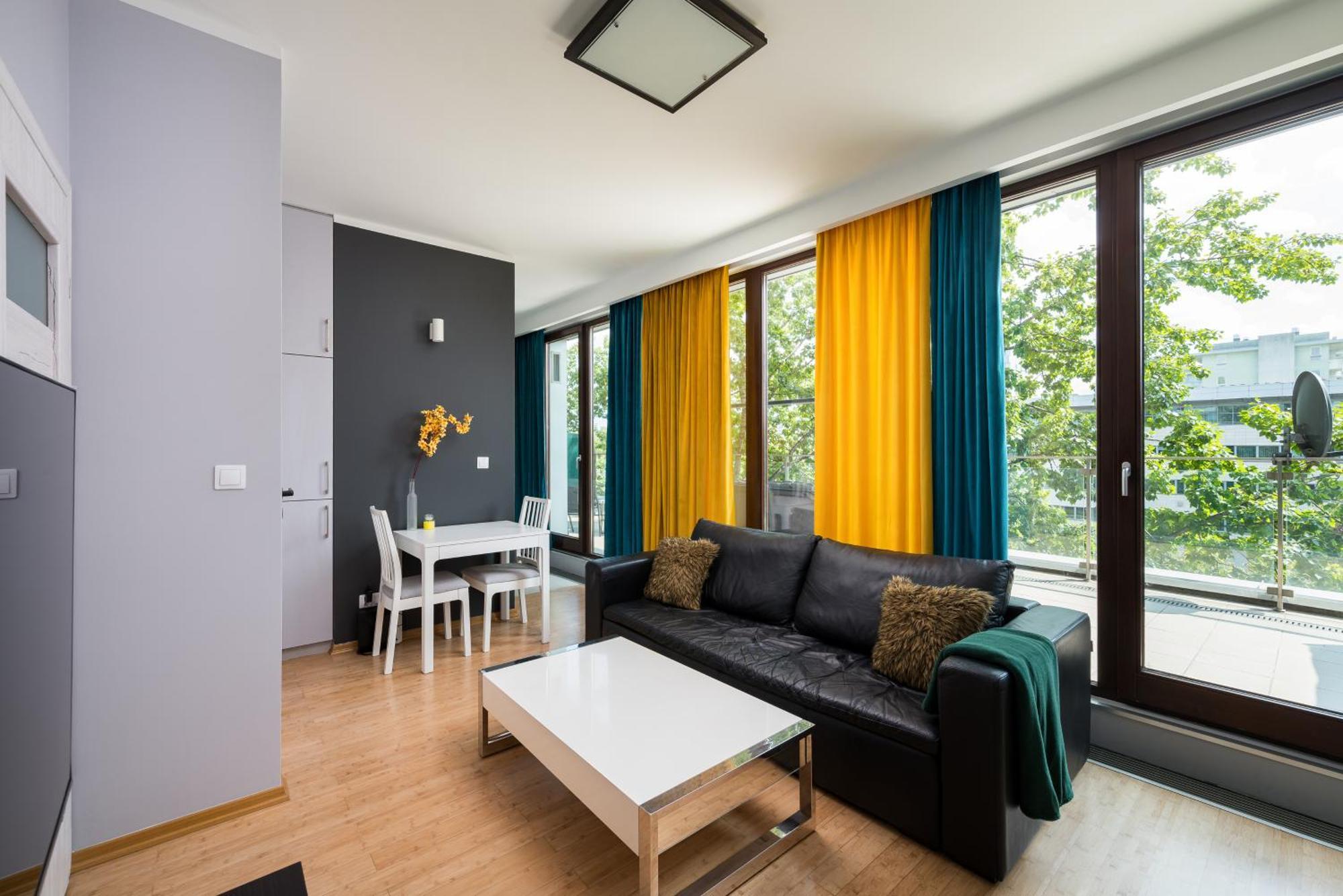 Ochota Deluxe Apartment Варшава Экстерьер фото
