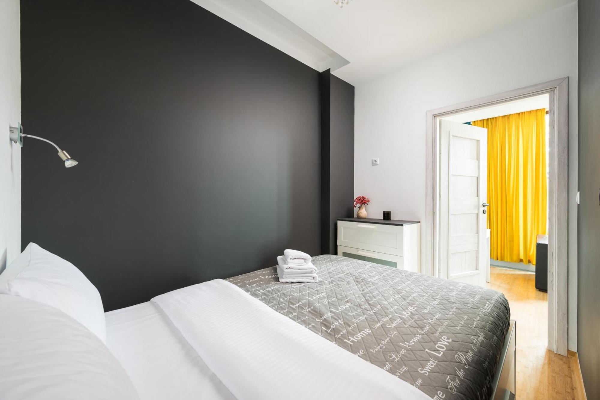 Ochota Deluxe Apartment Варшава Экстерьер фото
