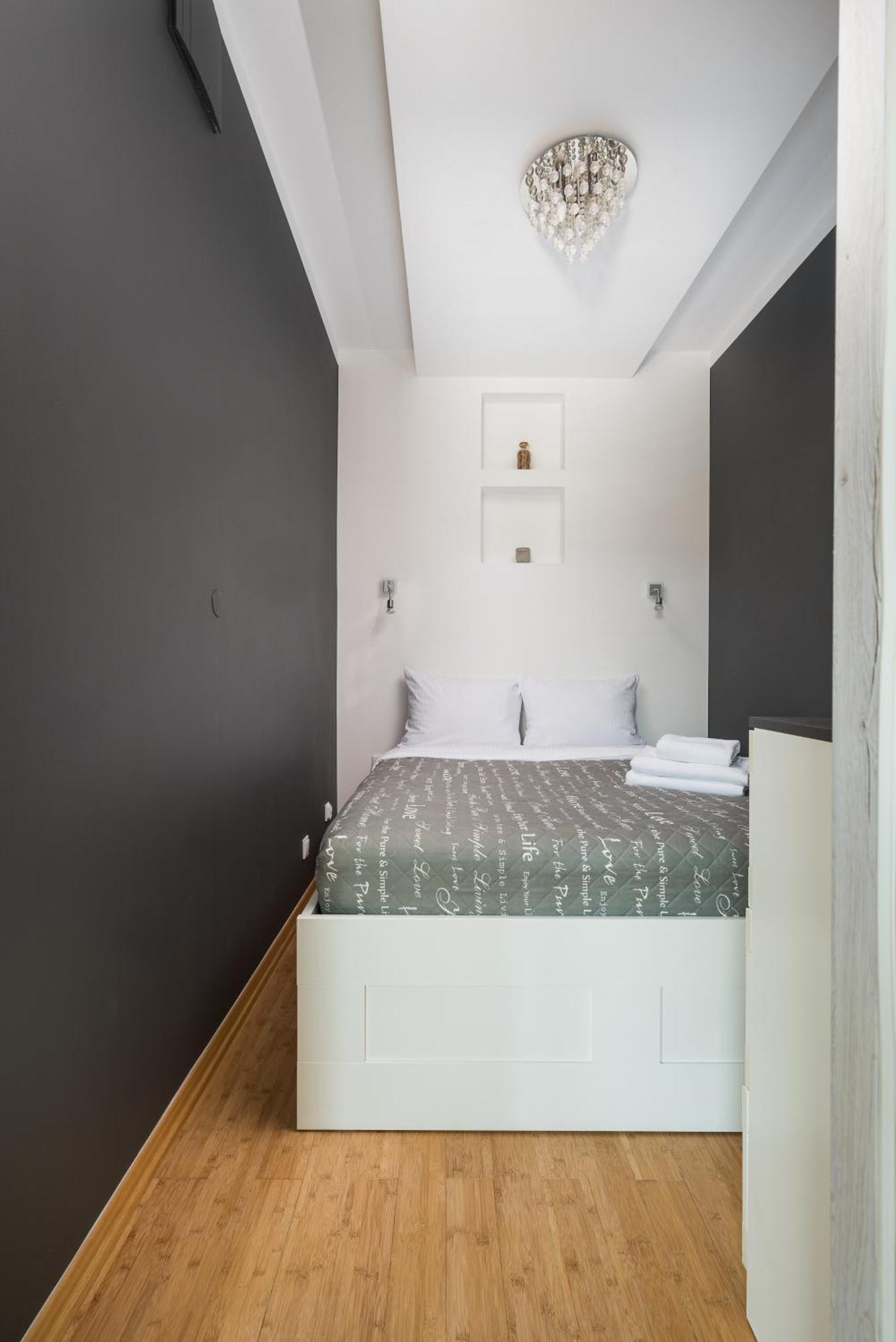 Ochota Deluxe Apartment Варшава Экстерьер фото